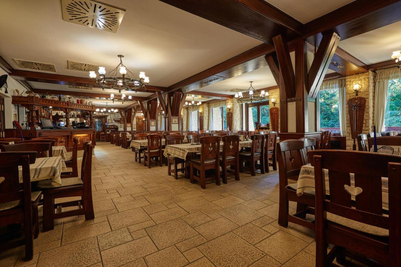 Tercia Hubertus Panzio Bed & Breakfast Sopron Exterior photo