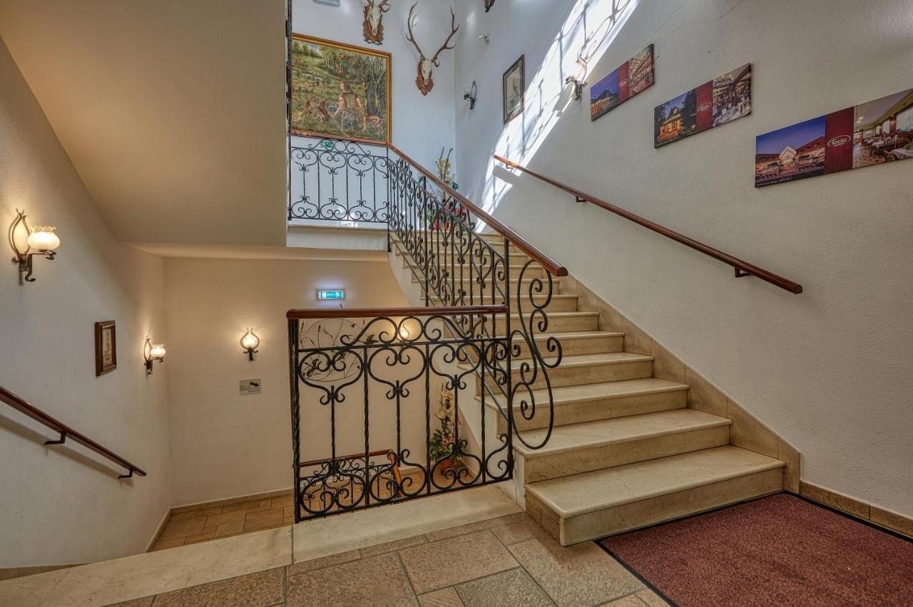 Tercia Hubertus Panzio Bed & Breakfast Sopron Exterior photo
