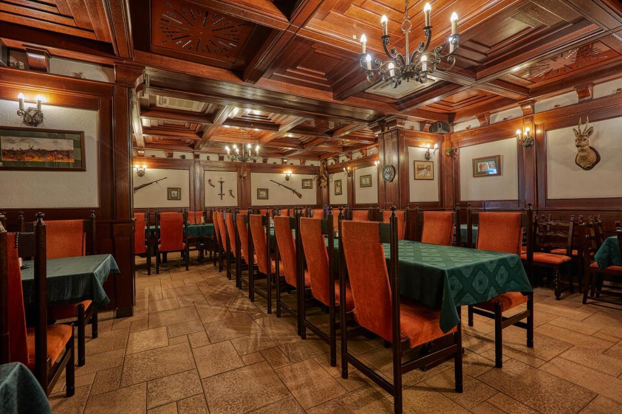 Tercia Hubertus Panzio Bed & Breakfast Sopron Exterior photo