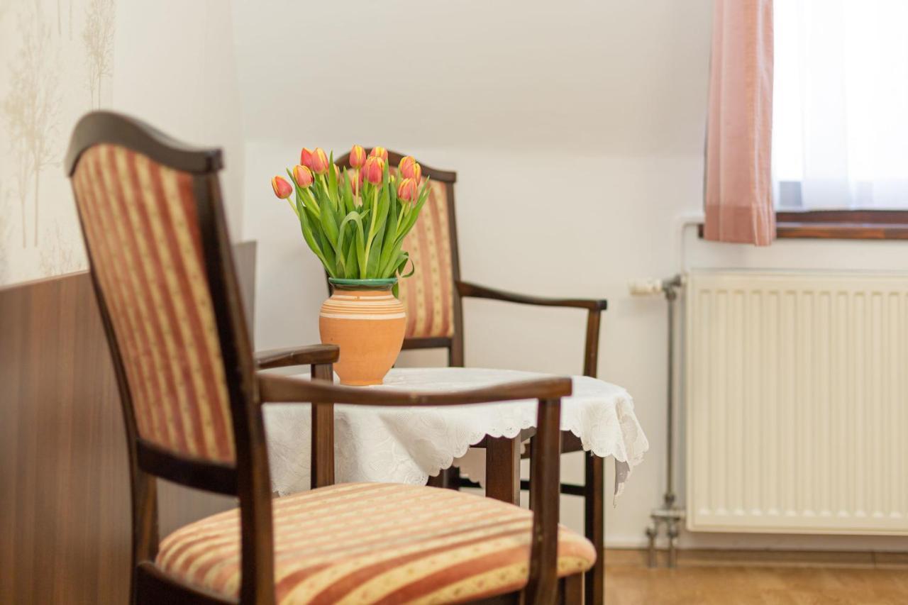 Tercia Hubertus Panzio Bed & Breakfast Sopron Exterior photo
